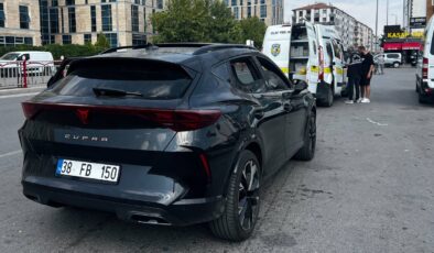 4 çocuk anahtarı üzerinde unutulan otomobili çaldı