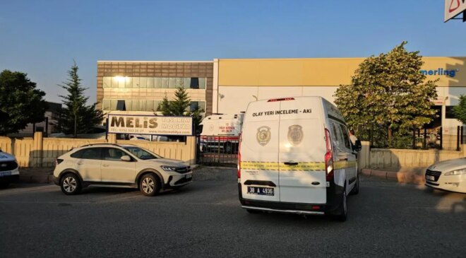 40 yaşındaki şahıs, fabrikanın önünde intihar etti