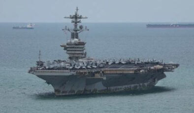 ABD’nin ‘USS Abraham Lincoln’ uçak gemisi Tayland’a demirledi