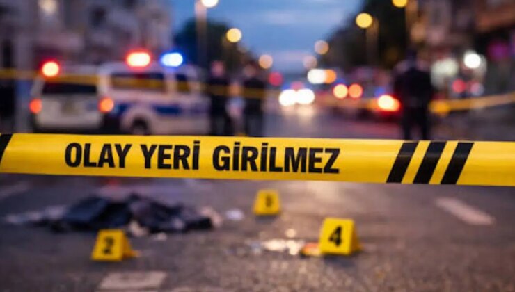 Adana’da feci kaza: Yaya üst geçidinden düşen kişi minibüsün çarpması sonucu yaşamını yitirdi