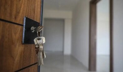 Apartman aidatını kiracı mı, ev sahibi mi öder? Hangi gider kimindir?