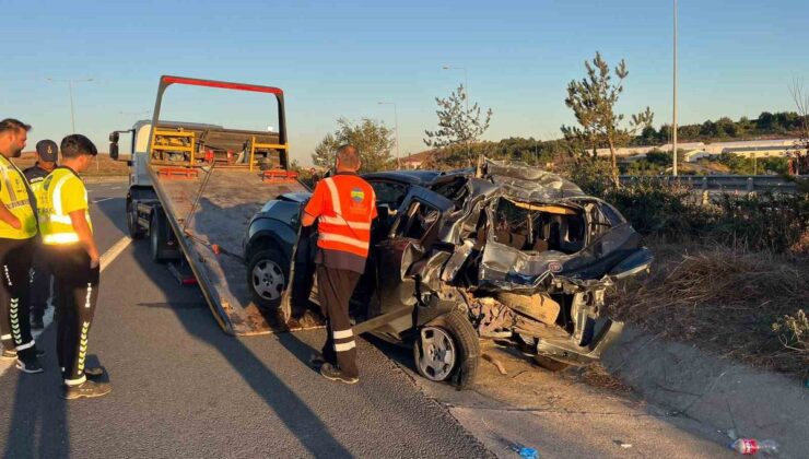 Arnavutköy’de Tır Hafif Ticari Araca Çarptı: 6 Yaralı