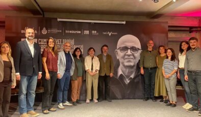 Arşivi açılan Prof. Dr. Zafer Toprak konferansla anıldı