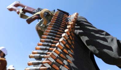 Babülmendep hattında çatışmalar şiddetlendi: Hükümet güçleri Husilerden bazı noktaları geri aldı