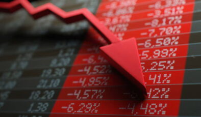 Borsa sert düştü: İşte Euro, dolar ve altında son durum…
