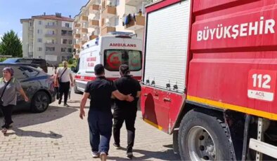 Bursa’da evin mutfağında yangın çıktı: 2’si çocuk 4 kişi dumandan etkilendi
