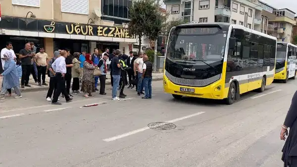 Bursa’da özel halk otobüsü kadına çarptı: Şoför gözaltına alındı