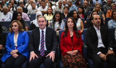 DEM Parti 5. Olağan Kongresi: Tuncer Bakırhan ve Tülay Hatimoğulları yeniden eş genel başkan seçildi