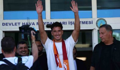 Deniz Gül İstanbul’da! Galatasaray’ın Yeni Transferi Heyecanlı