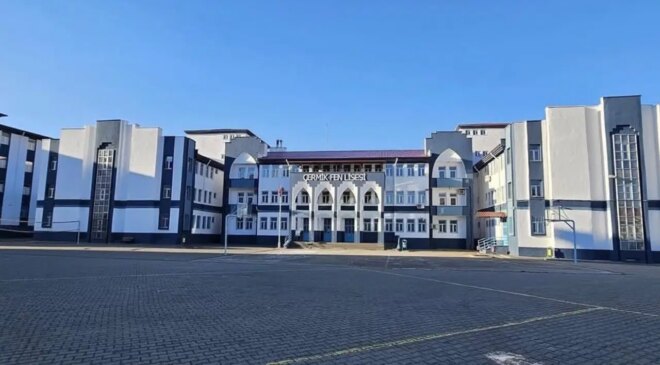 Diyarbakır’da fen lisesinde 11 öğrenci hastaneye kaldırıldı
