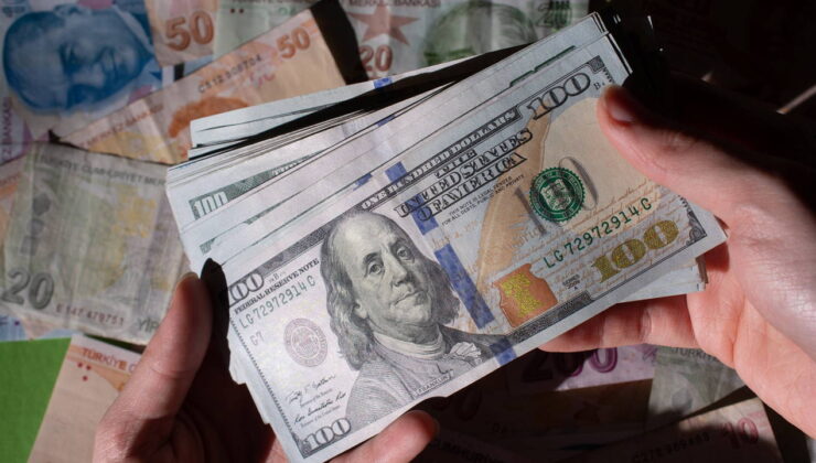 Dolar/TL’de yeni rekor hazırlığı: 49 TL sınırına dayandı