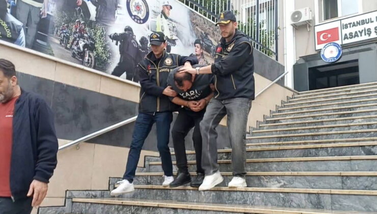 Eyüpsultan Camisi’nde silah sesleri… Namaz kılma şeklini beğenmedi, silahını çekip 4 el ateş açtı