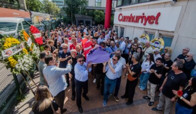 Gazetemiz yazarı Şükran Soner’e Cumhuriyet’te veda: ‘İyi ki bu dünyadan bir Şükran Soner geçti’
