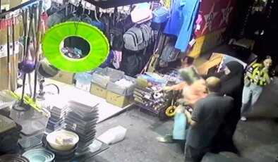 ‘Gelinim beğenmedi’ yalanıyla çaldığı çantanın parasını istedi: Esnafın dikkatiyle yakalandı!