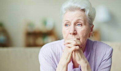 Giderek artan unutkanlığa dikkat: Uzmanından Alzheimer’da ‘erken tanı’ uyarısı