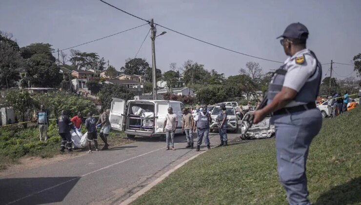 Güney Afrika’da bara silahlı saldırı: 17 kişi öldü, 15 kişi yaralandı