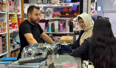 Hakkari’de kırtasiyeciler zincir marketlere tepkili: ‘Küçük esnaf korunmalı’