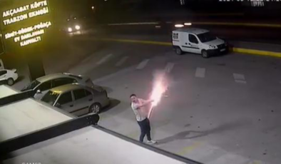 Havai fişekli kutlamada korku anı kamerada