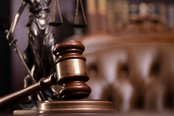 İngiltere’de cinsel istismar davaları için özel mahkeme salonları kurulacak