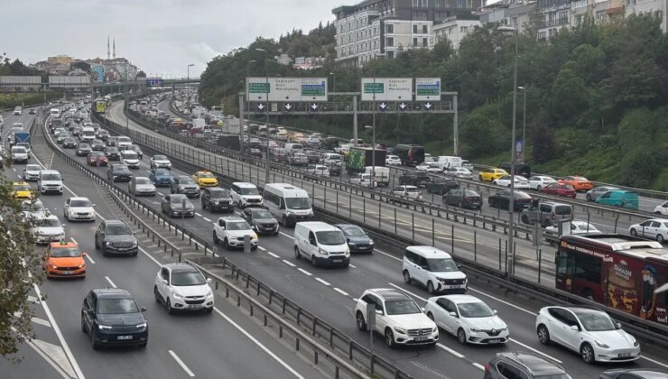 İstanbul güne yoğun trafikle başladı: Yoğunluk yüzde 71’e ulaştı