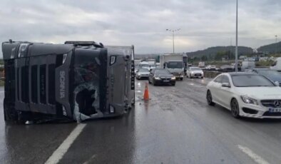 İstanbul’da ‘sağanak’ etkisi: Kazalar, trafik yoğunluğuna neden oldu