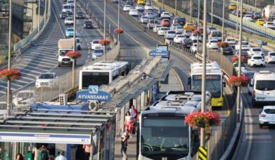 İstanbul’da trafik var mı? SON DAKİKA! 7 Eylül Pazartesi hangi ilçelerde trafik var, hangi yollar kapalı?