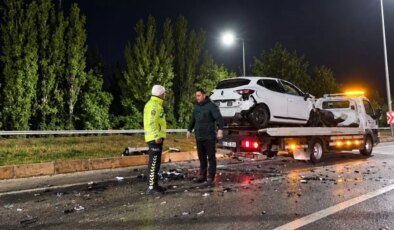 İYİ Partili başkan ile oğlu trafik kazasında yaralandı