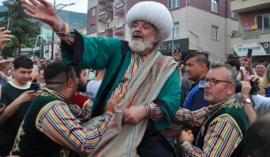 Kayyım şakası yapan ünlü oyuncu Müfit Can Saçıntı ifadeye çağrıldı