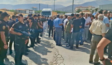 Malatya’da ölümlü kazanın ardından yurttaşlar eylem yaptı: ‘Daha kaç canın gitmesi gerekiyor?’