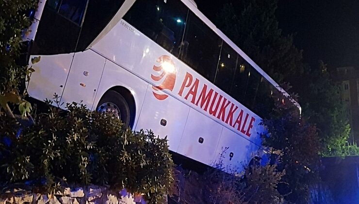 Manisa Kırkağaç’ta Denizli-İstanbul yolcu otobüsü yoldan çıktı, 18 kişi yaralandı