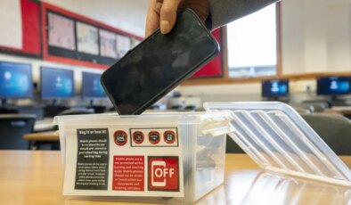 Meksika’da okullarda cep telefonu kullanımına kısıtlama