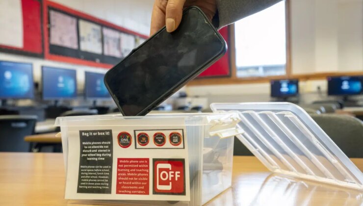 Meksika’da okullarda cep telefonu kullanımına kısıtlama