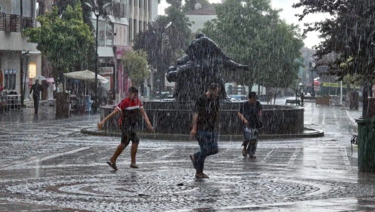Meteoroloji saat verdi: Marmara Bölgesi için ‘kuvvetli yağış’ uyarısı