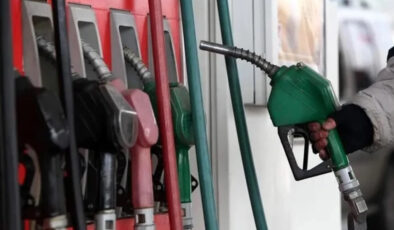 Motorine 3,60 lira vergi zammı geldi: Litresi 80 lirayı aştı
