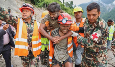 Nepal’da mucize kurtuluş: 9’uncu günde sağ bulundular