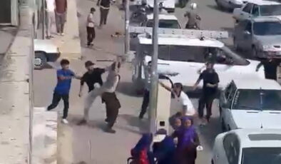 Şanlıurfa’da iki grubun taşlı, sopalı kavgası kamerada: 1’i ağır 9 yaralı