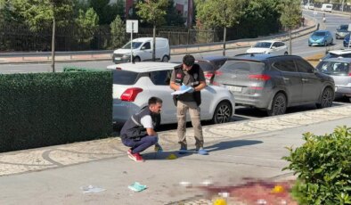 Silahın kabzasıyla vurup tekmelediler! Başakşehir’de ‘alacak verecek’ kavgasında kan aktı: 2 yaralı