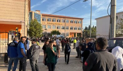 Son dakika… Manisa’da okula silahlı saldırı: İkisi ağır 11 kişi yaralandı