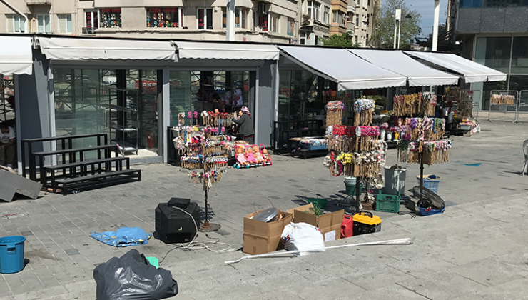 Taksim’in çiçekçileri 4 yıl sonra yeni yerine taşındı