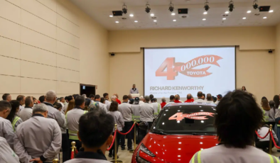 Toyota Türkiye 4 milyonuncu aracını banttan indirdi