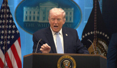 Trump’tan Kanada’ya: Milyonlarca insanı kontrolsüz şekilde ülkeye alarak kendini yok ediyor
