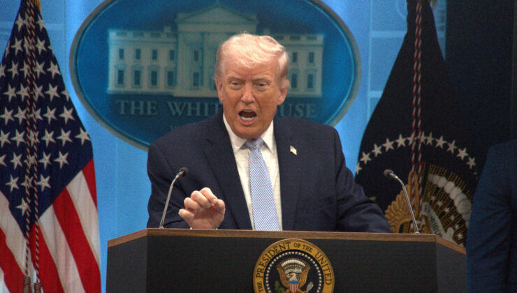 Trump’tan Kanada’ya: Milyonlarca insanı kontrolsüz şekilde ülkeye alarak kendini yok ediyor