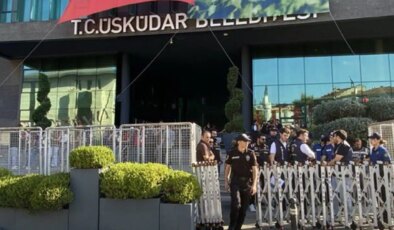 Üsküdar Belediyesi’nde seçim günü: Bina polis ablukasında