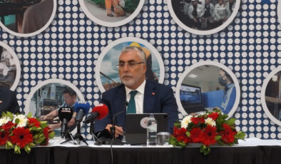 Vedat Işıkhan: İşsizliği 2029’da yüzde 7,6 seviyesine indirmeyi hedefliyoruz