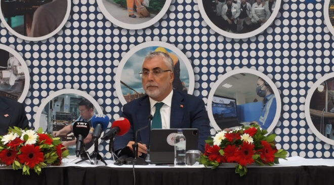 Vedat Işıkhan: İşsizliği 2029’da yüzde 7,6 seviyesine indirmeyi hedefliyoruz