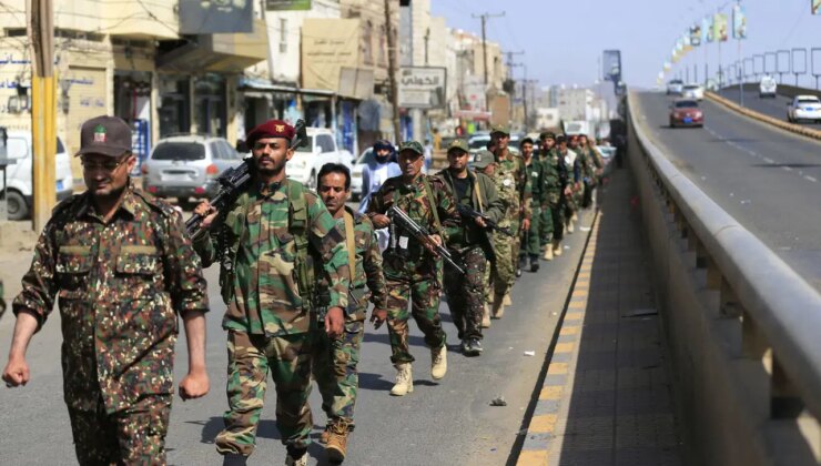 Yemen’de çatışmalar büyüyor: Husiler, Babülmendep çevresinde ilerliyor