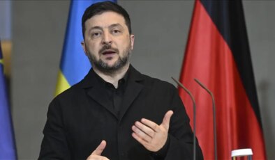 Zelenskiy’nin uçağı Moldova’da İHA saldırısından kıl payı kurtuldu