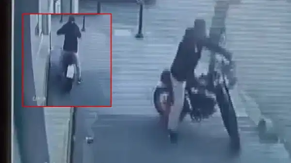 Zeytinburnu’nda rahat tavırlarla elektrikli bisiklet hırsızlığı: O anlar kamerada