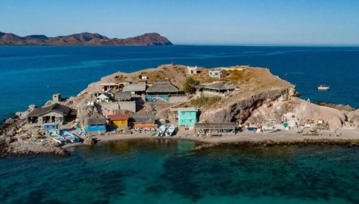 100 yıl önce tekneyle geldiler, turizm cennetine çevirdiler: Bugün turistler akın ediyor