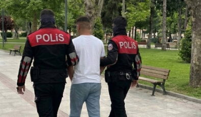 152 yıl hapis cezasıyla aranan 17 yaşındaki firari yakalandı